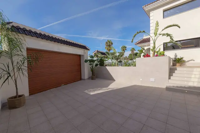 Villa Olivia Especial — Villa en venta en Ciudad Quesada, Costa Blanca — miniatura 5