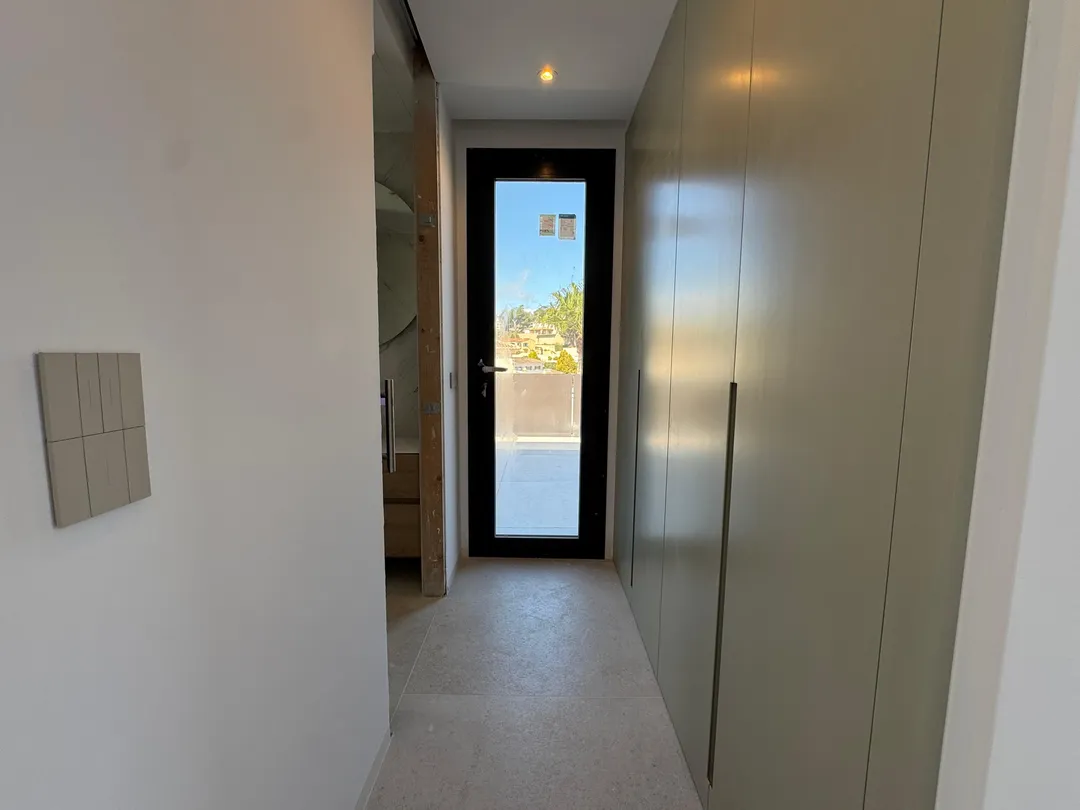 Avd La Marina 312