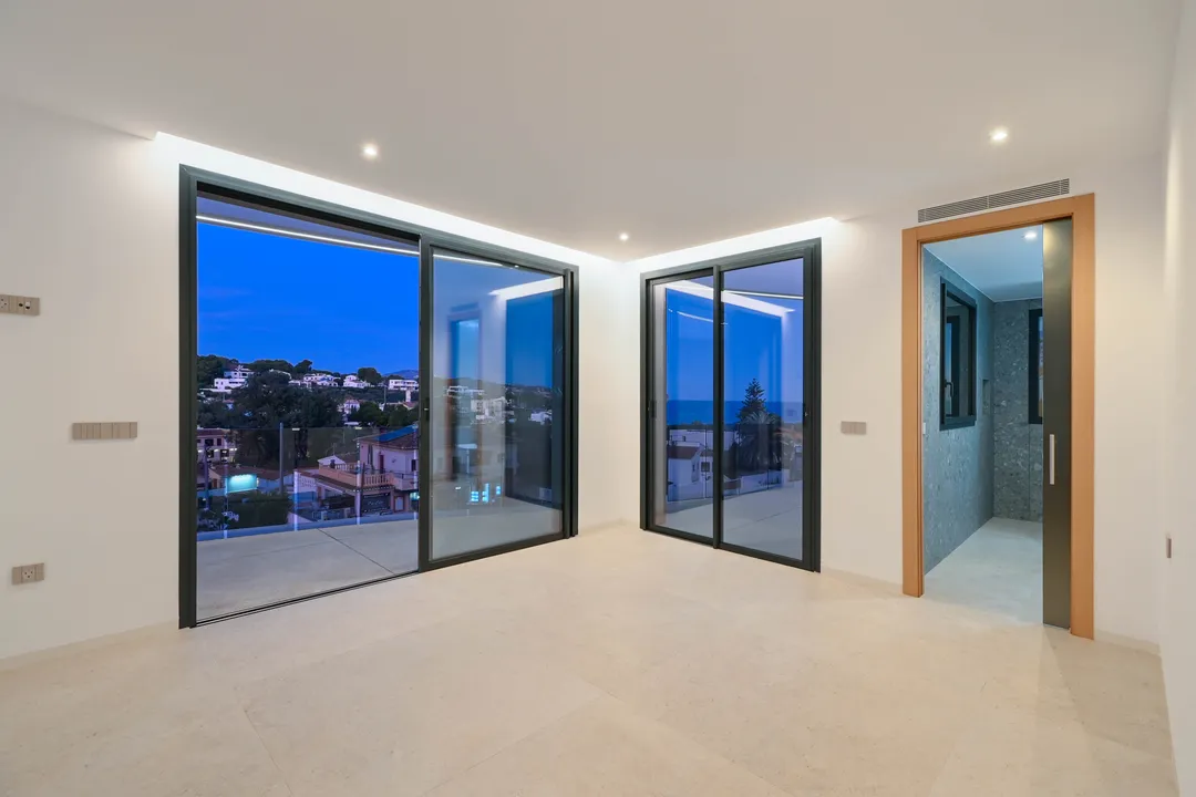 Avd La Marina 312