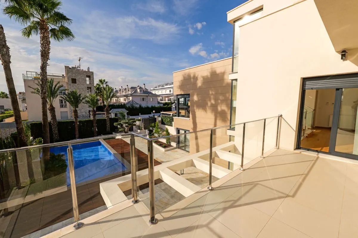 Villa F16 — Villa en venta en Torrevieja, Costa Blanca — foto 21